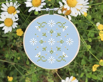 Daisy cross stitch pattern, mandala cross stitch pattern, spring cross stitch pattern, flowers cross stitch pattern, mini pattern pdf