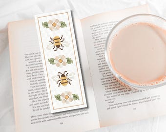 Bookmark cross stitch pattern, bee cross stitch pattern, flower cross stitch pattern, gift for book lovers, mini cross stitch pattern pdf
