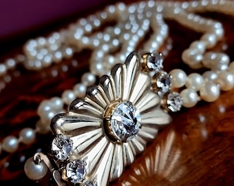 Vintage parelketting met strasssluiting, nieuw in doos.