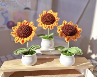 Handmade crochet Classic Sunflower potted ornaments, immortal flowers, housewarming gift, finished product , Artificial flower , knitting