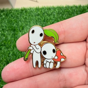Studio Ghibli Enamel Pins - toroto, Calcifer, soot sprites, Turnip head, Jiji cat, Heen dog The Kodamas