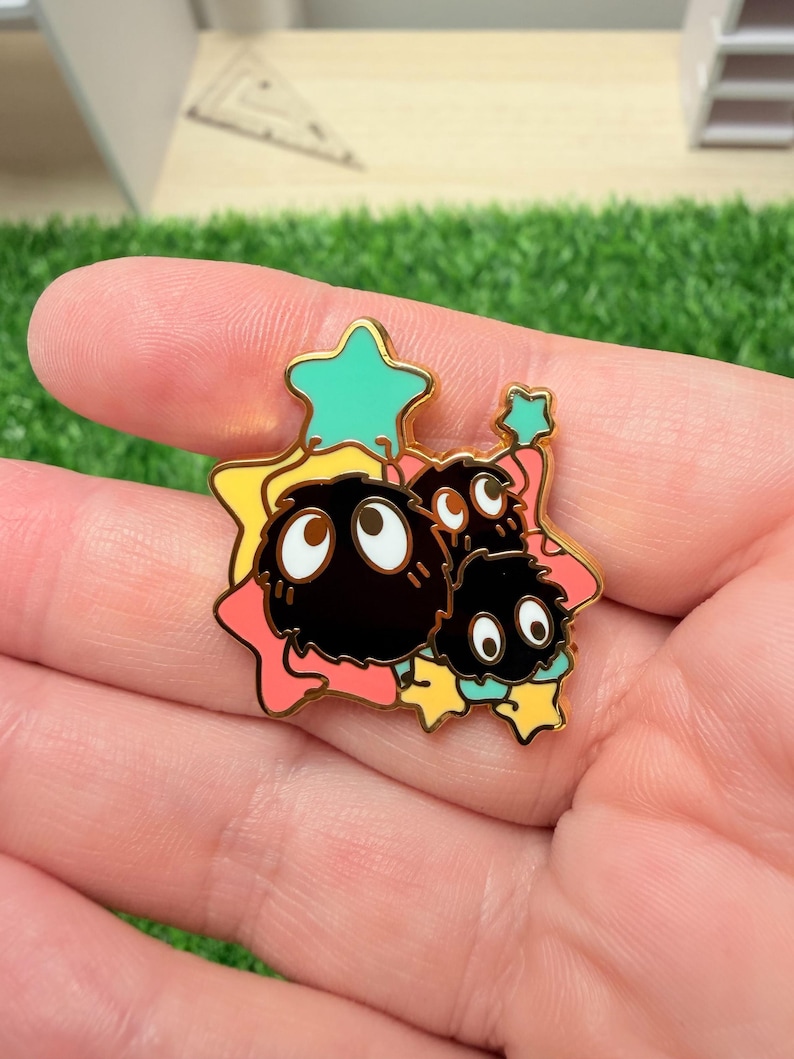 Studio Ghibli Enamel Pins - toroto, Calcifer, soot sprites, Turnip head, Jiji cat, Heen dog Soot Sprites