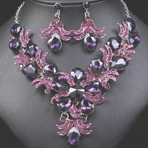 JEWELRY SET-Luxury Sparkling Rhinestone Set, Deep Purple Necklace & Earrings Set, Rhinestone Floral Design