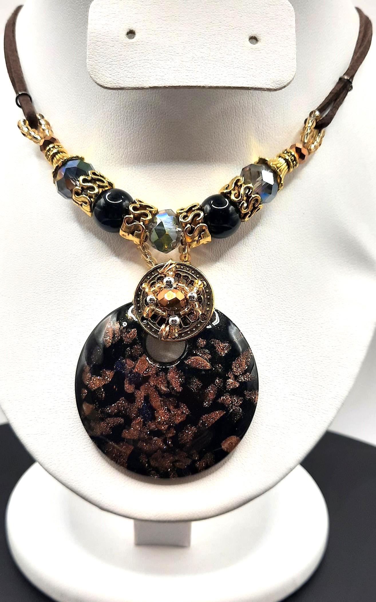 NECKLACE-Round Glass Pendant Necklace 16.5" to 18.5"