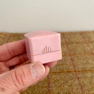 Unusual Pink Vintage ring Box. Bakelite Antique Ring Box. Vintage Jewelry Box