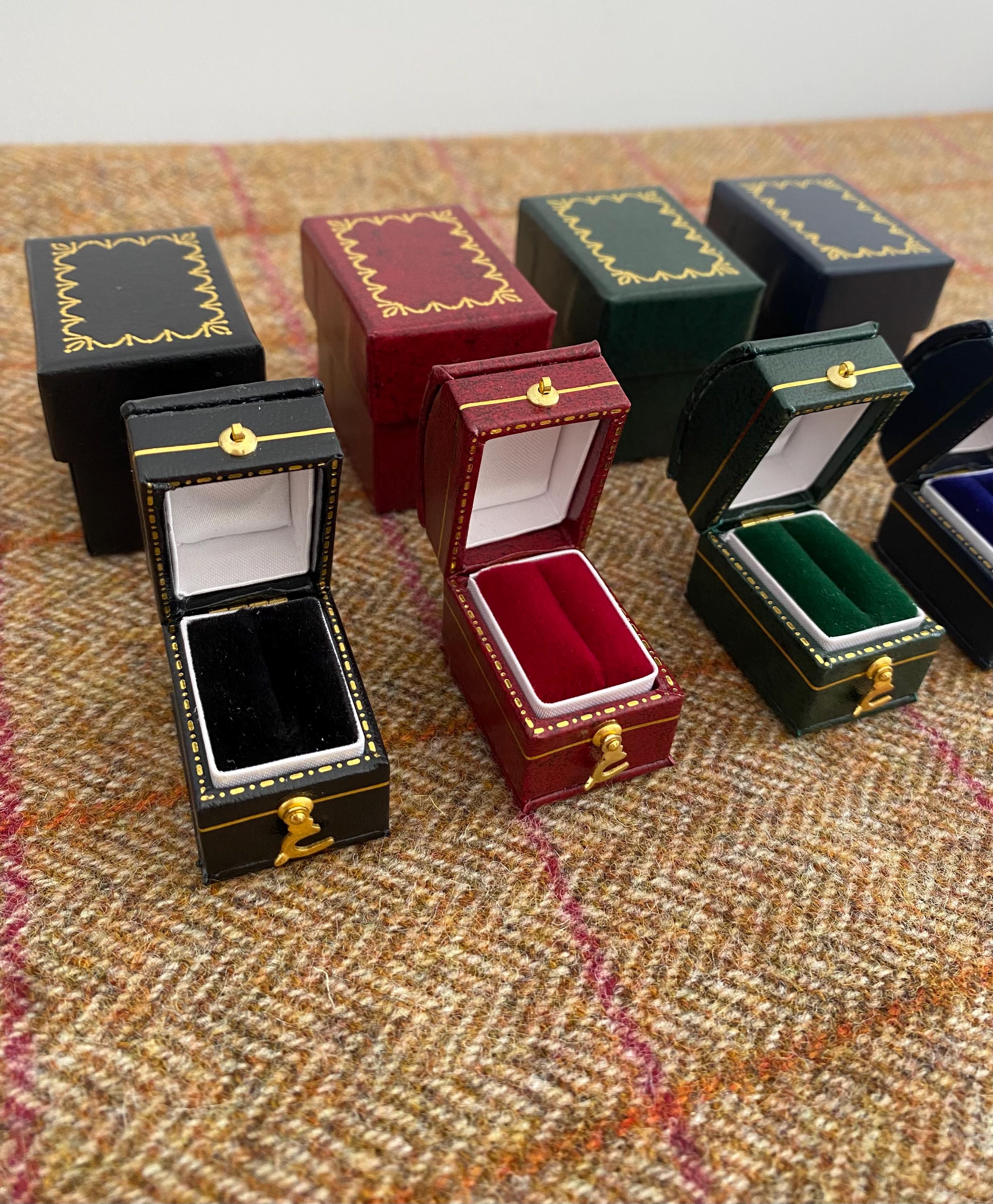 アンティークリングケース／ヴィクトリアン/VINTAGE RING BOX Amazon.com: TAIMY Vintage Ring Box Classical Victorian Style Decor