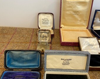 アンティークジュエリーボックス11個のコレクション。ヴィンテージ