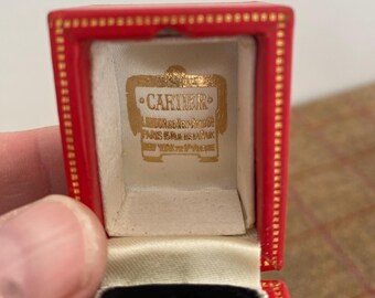 Wonderful Cartier Vintage Ring Box. Small Red Leather Vintage Jewellery Box. Vintage Jewelry box