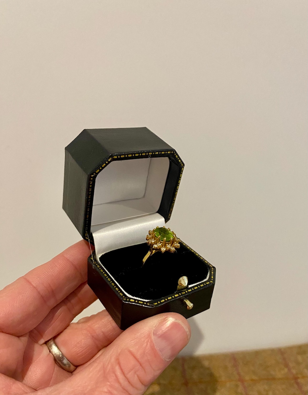 Vintage Style Ring Box. New Luxury Jewelry Box. Perfect for a Wedding ...