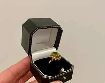 Vintage Style Ring Box. New Luxury Jewelry Box. Perfect for a wedding ring or Engagement ring