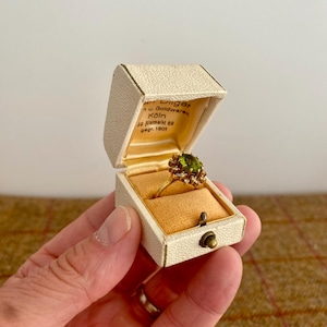 Wonderful Vintage Ring Box. Vintage Jewelry box. German Jewellers