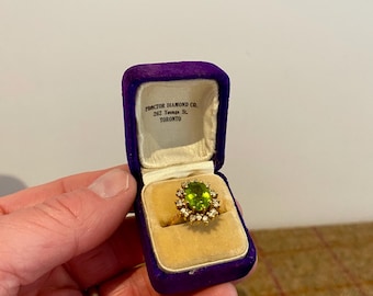 Wonderful velvet Vintage Ring Box. Canadian Vintage Jewellery box. Toronto Jewellers