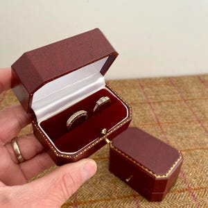 Vintage Style Double Ring Box for wedding rings. New Red Leatherette Jewellery box for cufflinks