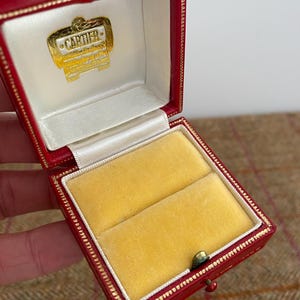 Wonderful Cartier Vintage Ring Box. Red Leather Vintage Jewellery Box. Vintage Jewelry box