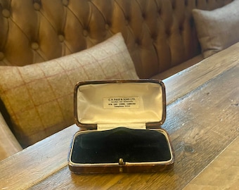 Vintage Jewelry Box for a watch. Antique Jewellery Box. Vintage wristwatch box