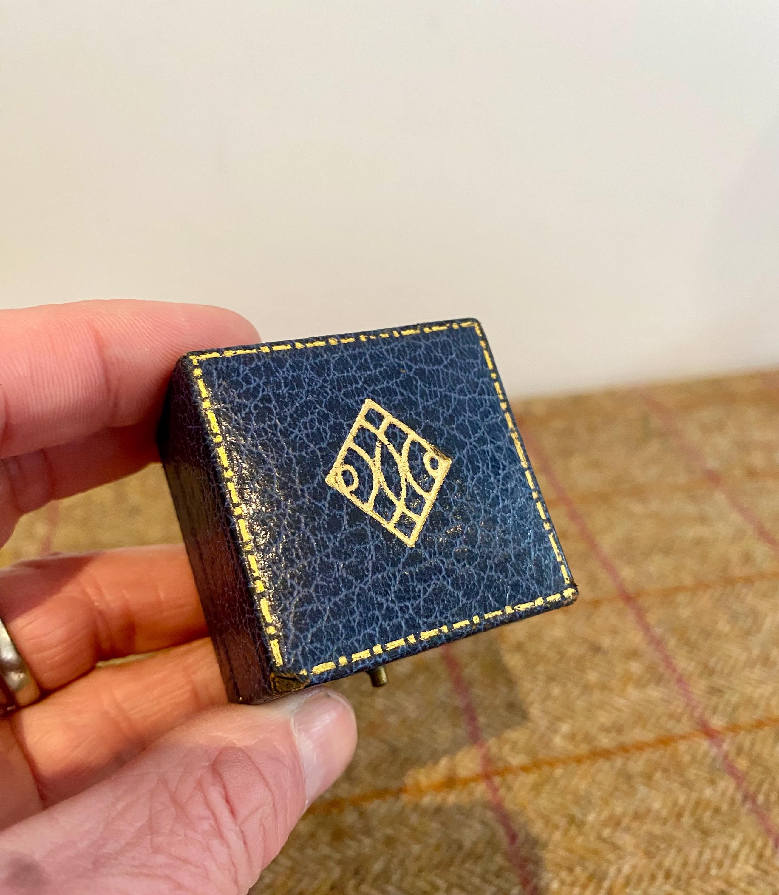 TheAntiqueBoxShop - Etsy