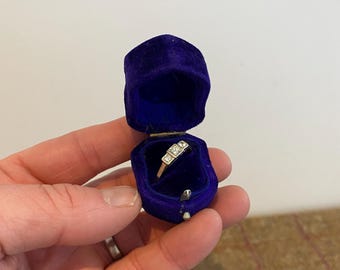 Unusual Antique ring Box. Velvet Shield Shaped Vintage Ring Box. Vintage Jewellery Box. Antique Jewelry Box. Victorian era