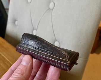Vintage Antique John Perry Ltd Leather Tooled Gold Trim Jewellery