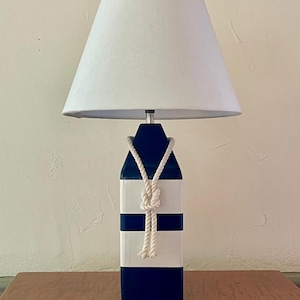 Nautical Wood Buoy Table Lamp – Navy Blue & White Coastal Lighting, Classic Beach House Decor, Handcrafted Lamp