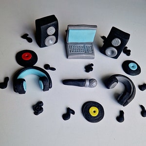 Edible DJ cake topper,fondant icing decorations