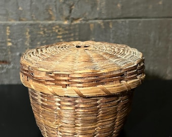 North Eastern Penobscot Wabanaki Miniature Native American Indian sweet grass Ash  Basket