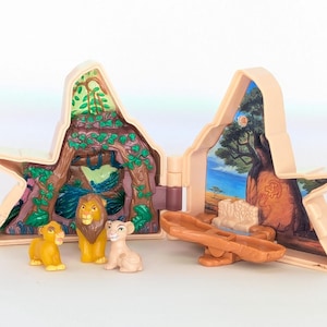 Disney's Lion King Pride Rock Mini Compact Playset 1995 Mattel Complete with figures Simba, Nala & Mufasa Vintage 90s Collectible toys