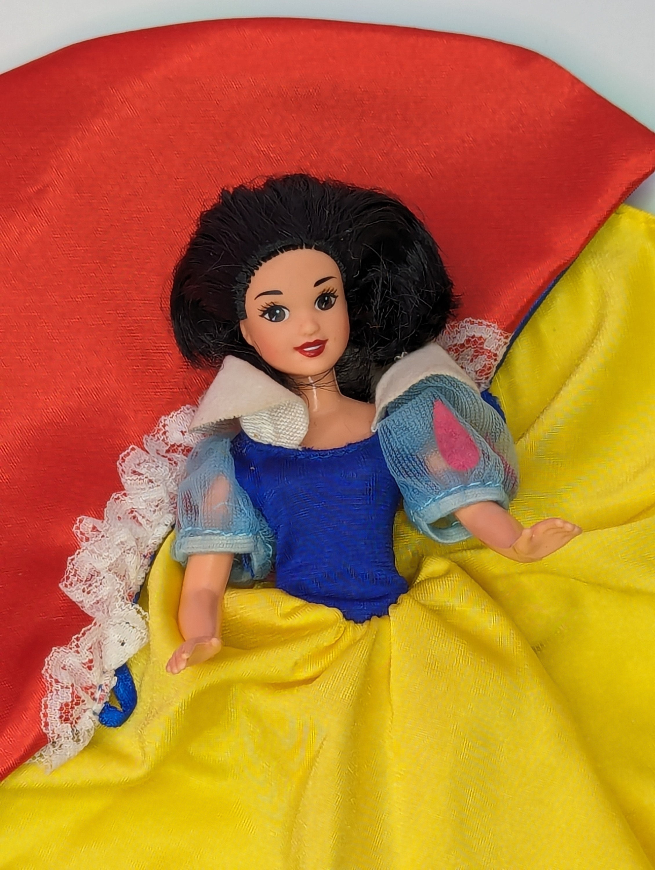 Disney princess snow white doll discount