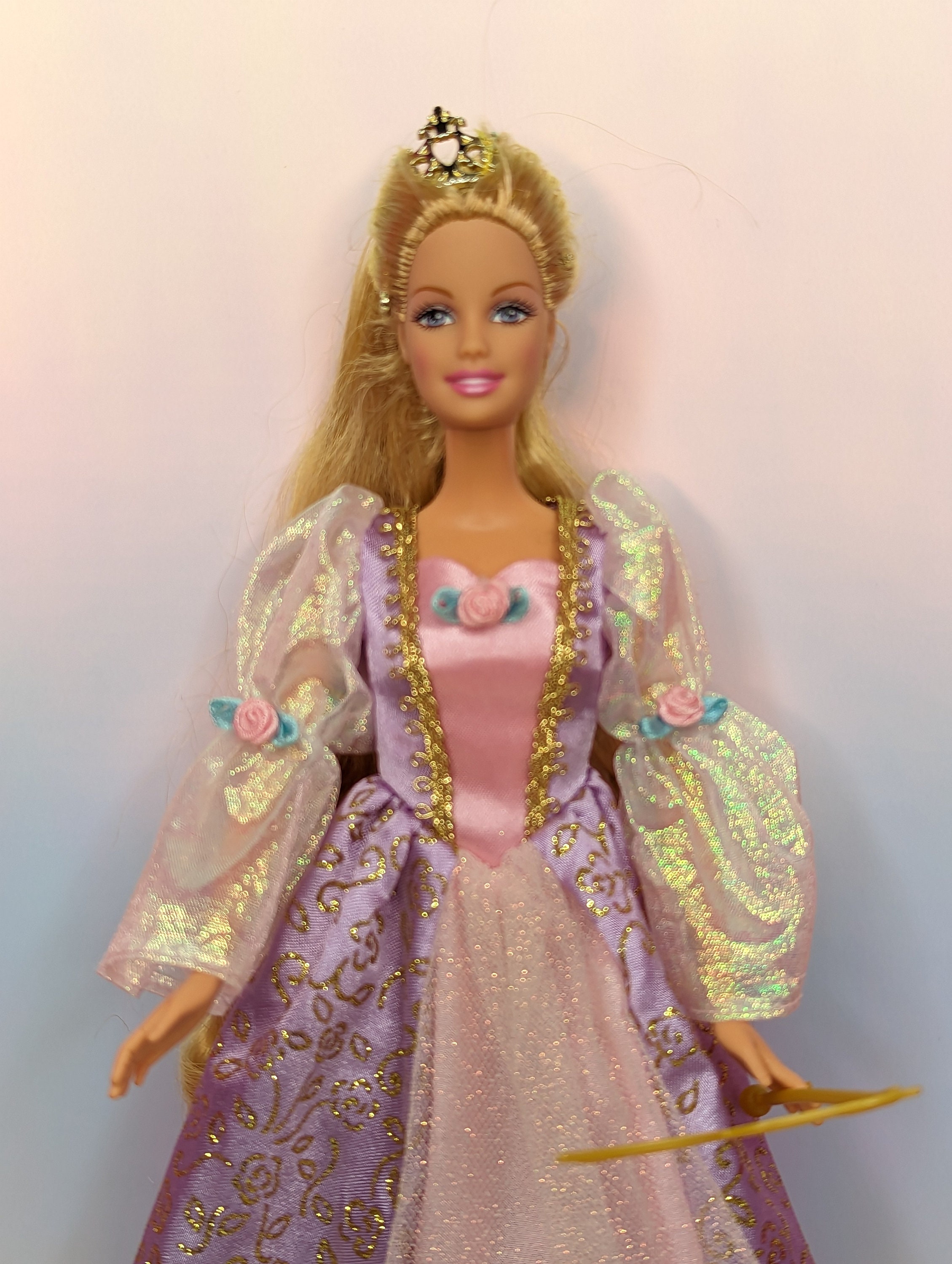 Barbie As Rapunzel Magical Growing Hair #55532 Mattel 2001 - Blonde  Fairytale Princess Vintage 00s collectible Barbie Doll toys