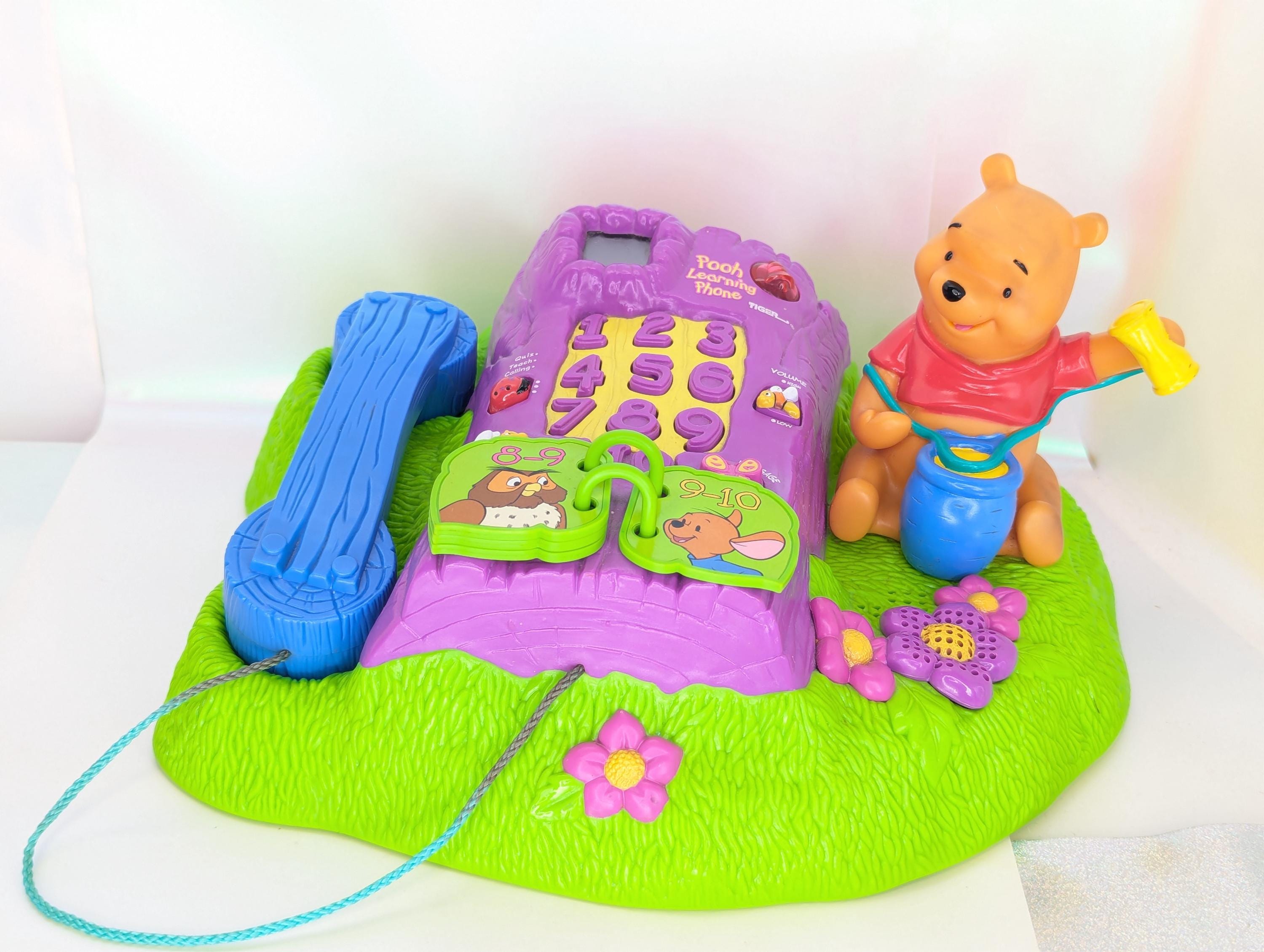 Disney's Pooh Learning Phone Hasbro Tiger Electronics 2000 Works