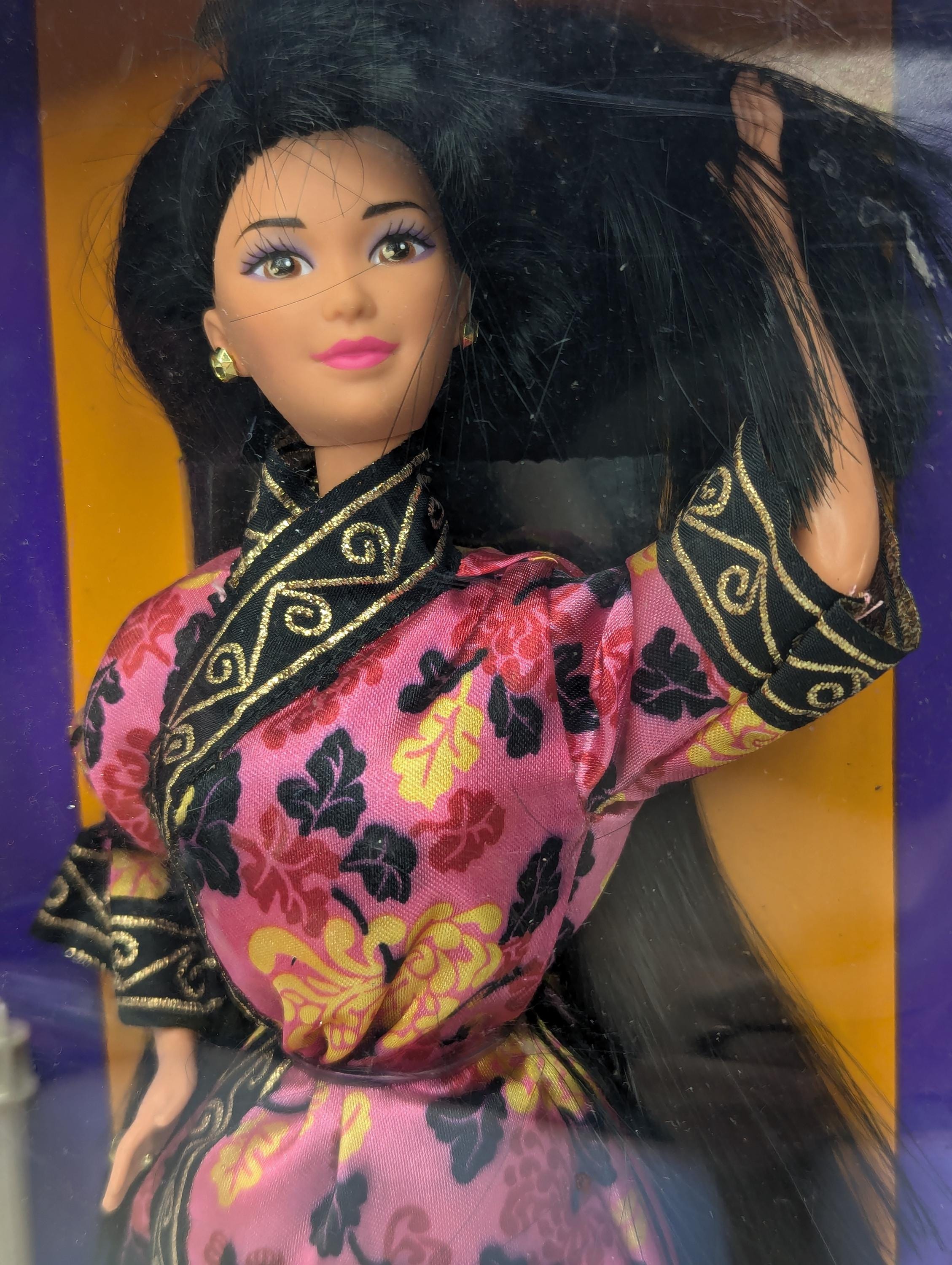 Chinese Barbie Doll Special Edition Dolls of the World 1993 Mattel