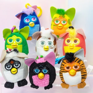 You Choose: Furby keychains McDonald’s Soft Toy Plush doll Clip-on key ring 2000 Vintage collectable fast food toys