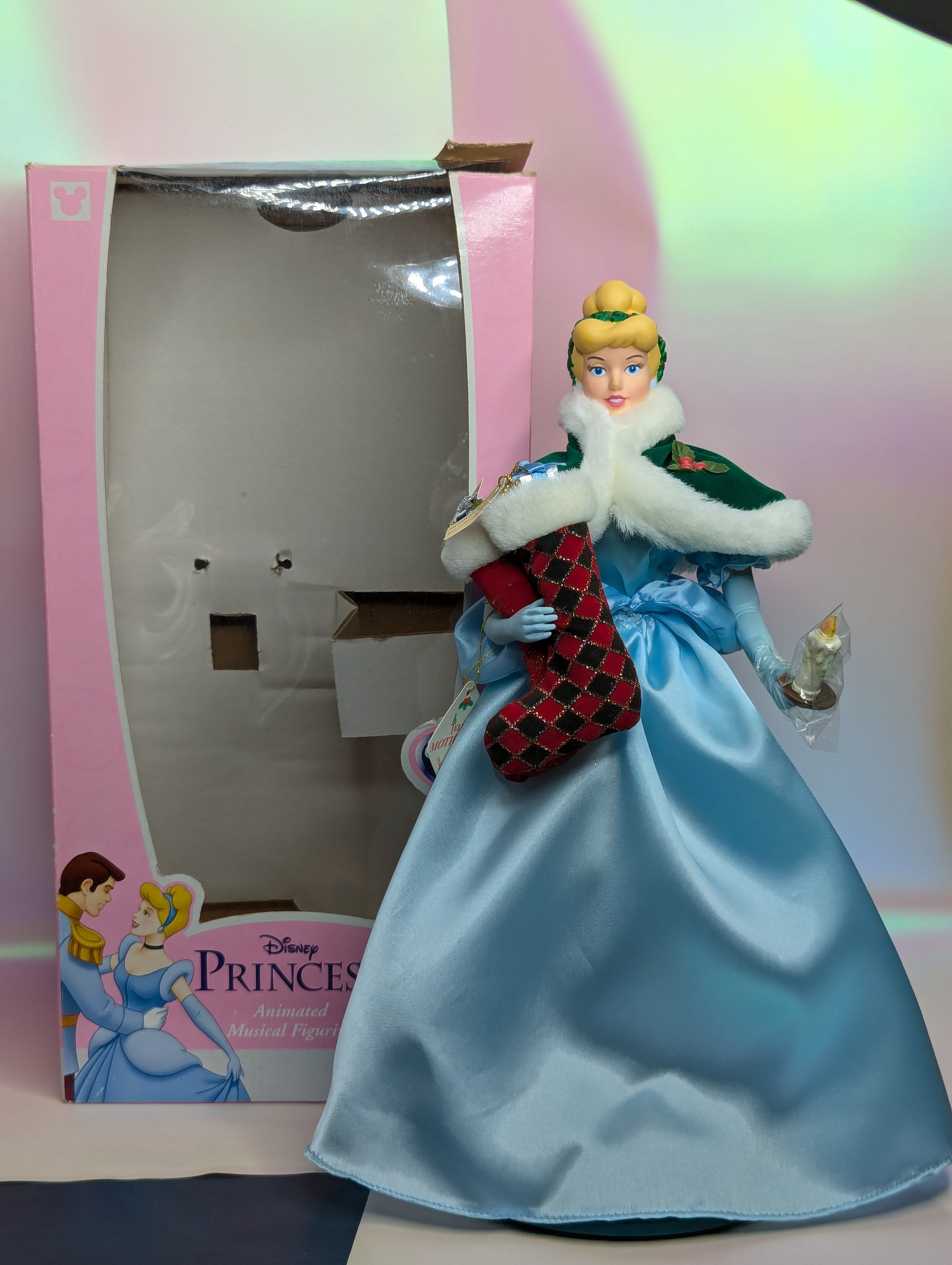 Disney Princess Cinderella Animated Musical Figurine Motion-ettes