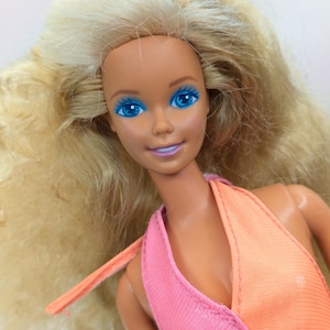 Wet &#39;n Wild Barbie Doll 1989 Mattel #4103 Pink Orange Color Changing Swimsuit Tan Beach Blonde Doll Vintage 80s 90s collectible toys -B-