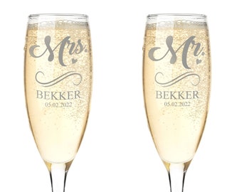 Personalized Champagne Flutes Set of 2 - Stemmed Champagne Glasses - 6.4 oz Mr and Mrs Toast Glasses - Engraved Wedding Gifts for Couple