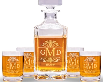Whiskey Decanter Set Personalized - Etched Whiskey Glass Set of 4 - Whiskey Glasses Engraved - Bourbon Glasses Custom Whiskey Gift for Men
