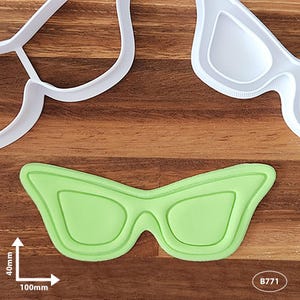 Wing Style Glasses cookie cutter and fondant stamp set
