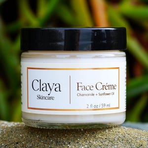 Hydrating Face Crème – Non-Greasy Moisturizer with Organic Aloe, Chamomile, Green Tea, Soothing Anti-Aging Formula