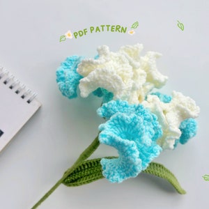 ブルーアイリスの花のかぎ針編みパターン、かぎ針編みの花束のパターン、かぎ針編みの花のパターン、ウェディングフラワー