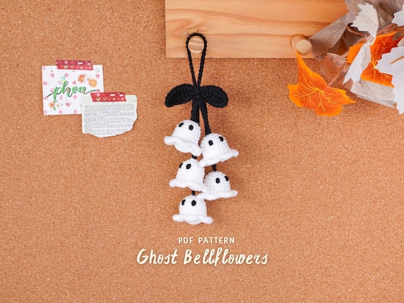 Halloween Ghost Bellflowers Crochet Pattern, Halloween Crochet Pattern, Car Hanging PDF Tutorial, Flower Car Charm Pattern, PDF Pattern
