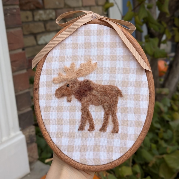 Woodland Moose Custom Baby Name Hoop, Felt Forest Decor, Customized embroidery Nursey Hanging