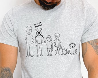 Puede incluir: Una camiseta gris con una ilustración en blanco y negro de una familia con el texto "Position Available" tachado. La ilustración incluye un hombre, una mujer, dos niños, un gato y un perro.