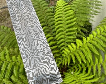 6-1/2” Exotic explosion Damascus Japanese Nikri knife