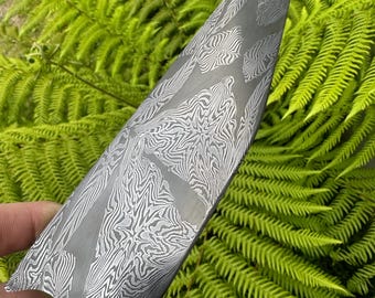 9-1/2” hand forged Damascus chef’s knife