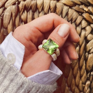 Boho Stretch Pearl Ring, Freshwater Pearl Ring, Stackable Beaded Ring, Crystal Elastic String, Gift For Her, Gemstone Ring, Swarovski Ring