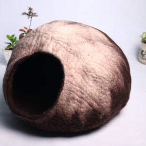 Cat Cave, Cat House ,Wool 100% Handmade in Nepal, Pet Cave Felt Wool, Cat Cocoon, Cat House Indoor, Best cat beds for Kittens/Cats