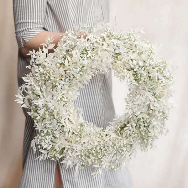 Door wreath / table wreath made of gypsophila and ruscus / dried flower wreath / simple / gift idea / white