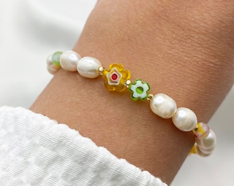 Braccialetto di perle a forma di fiore, braccialetto di perle d'acqua dolce, braccialetto delicato, gioielli di perle fatti a mano, regalo di compleanno