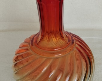 Cristal de Baccarat - Carafe forme boule modèle "Bambou Tors" - 1916