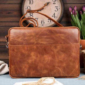 Leather Laptop Sleeve and Messenger Bag – Handmade Personalized Laptop Case for Work, School or Travel with Stylish Protection