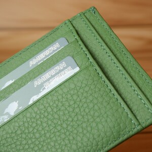 boyfriend gift, wallet, leather wallet, new dad gift, groomsmen gifts, mens wallet, personalized gift, leather gift, green card holder, leather card holder, green zipper card holder, minimalist wallet, birtdhay gift